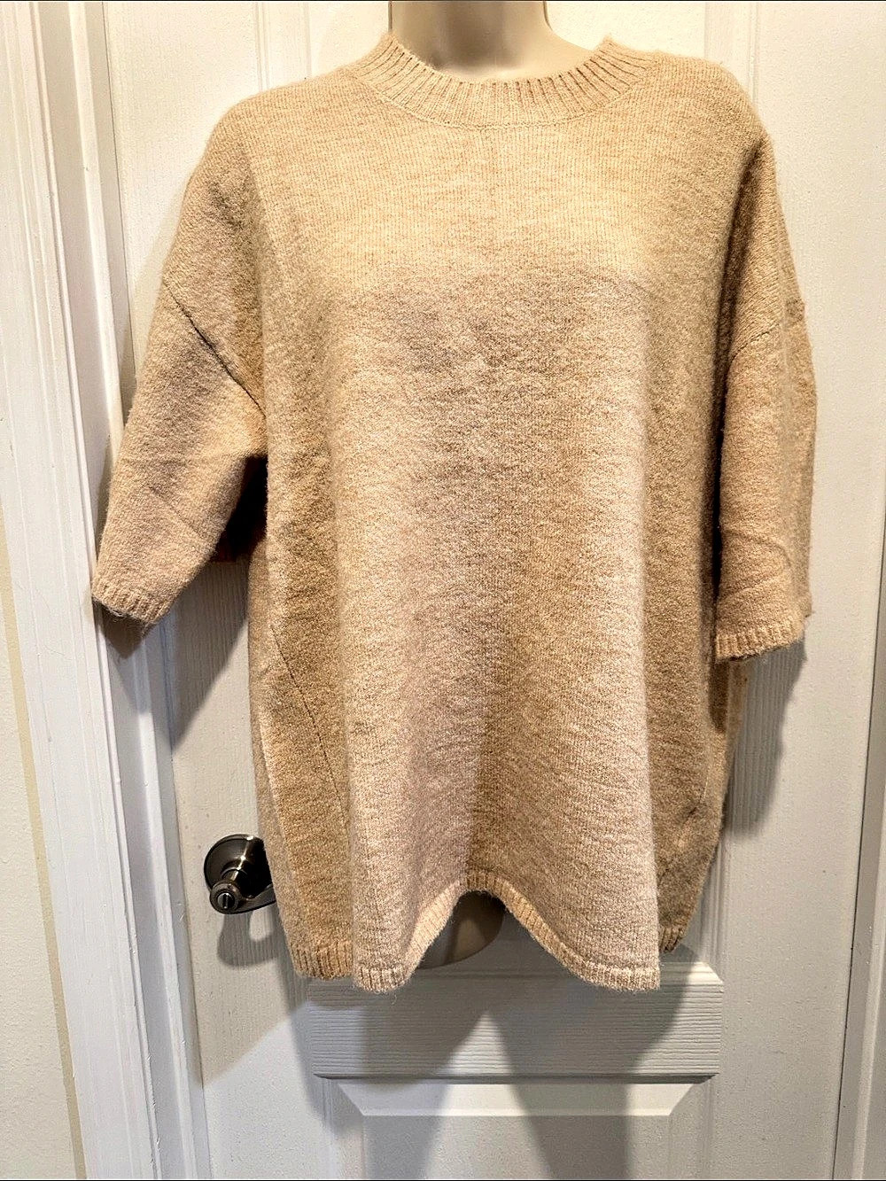 Free People Oversized Crew Neck Sweater in Brown Like New - never worn